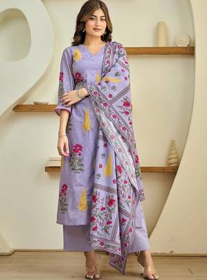 Floral printed v-neck straight kurta with palazzos and dupatta 1