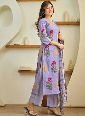 Floral printed v-neck straight kurta with palazzos and dupatta 3