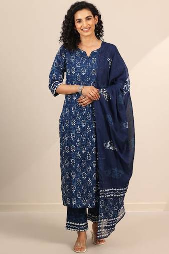 Women floral printed regular kurta with trousers & dupatta