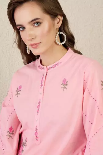 Women floral embroidered cotton kurta with trousers
