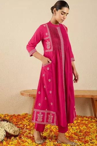 Women ethnic motifs printed cotton a-line kurta with trousers