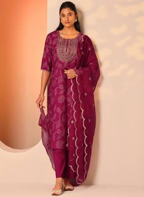 Women woven design embroidered kurta with trousers & dupatta 1