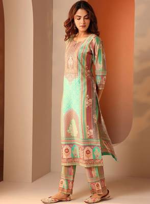 Women ethnic motifs printed kurta with trousers & dupatta 4
