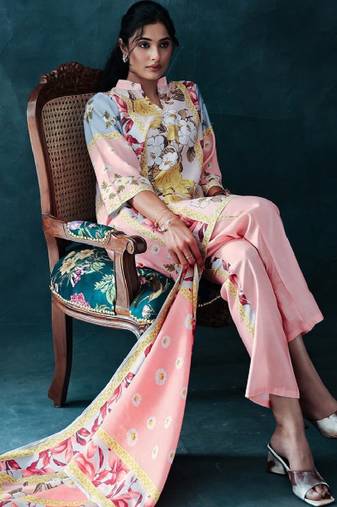Women floral printed a-line kurta with trousers & dupatta