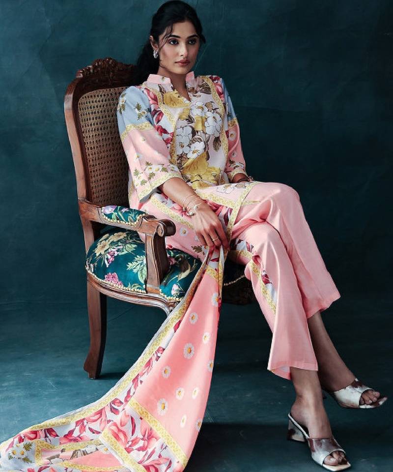 Women floral printed a-line kurta with trousers & dupatta