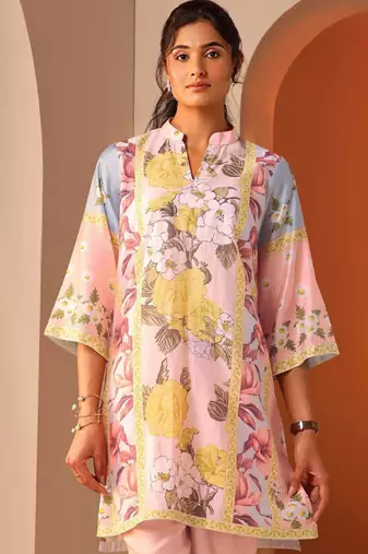 Women floral printed a-line kurta with trousers & dupatta