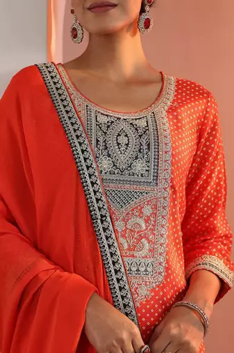 Women bandhani print regular thread work kurta with trousers & dupatta