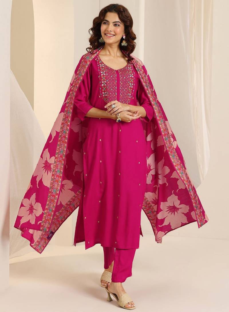 Floral embroidered round neck thread work straight kurta with trousers & dupatta