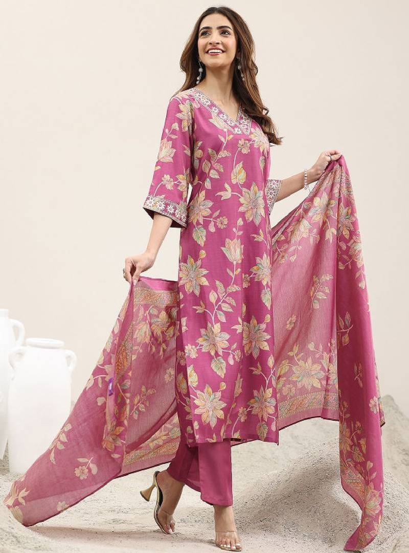 Women floral printed regular kurta with trousers & dupatta