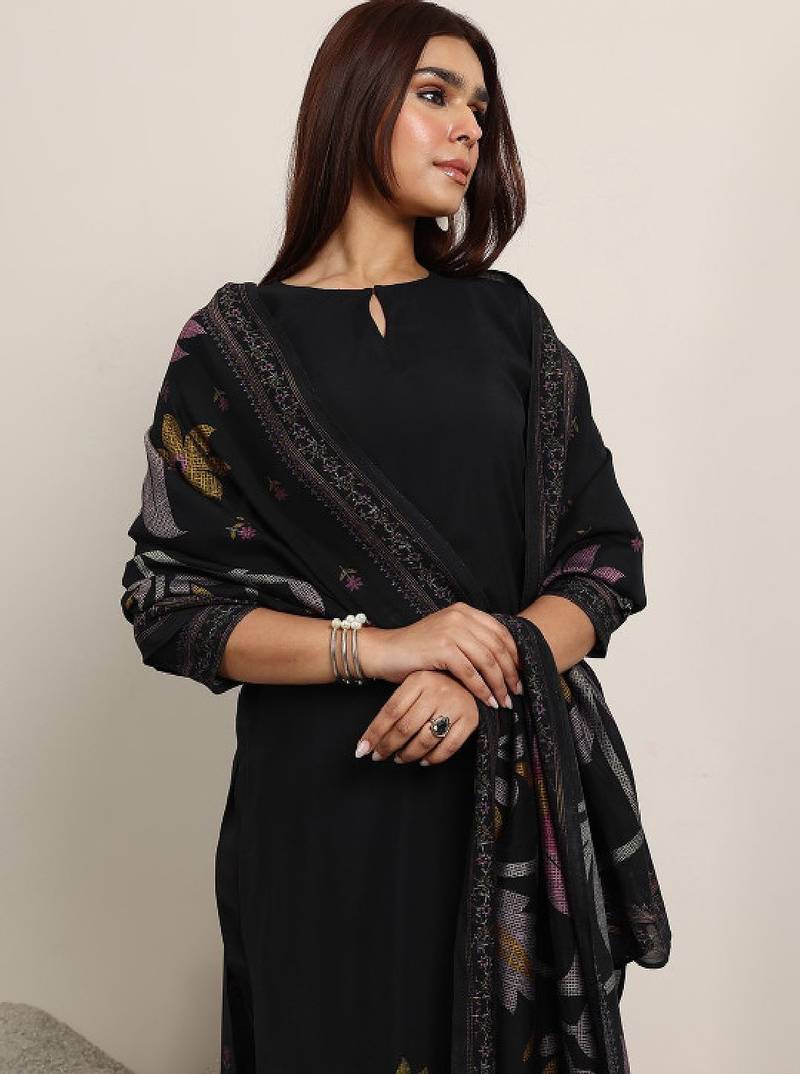 Women floral printed kurta with trousers & dupatta