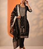 Women ethnic motifs embroidered kurta with trouser & dupatta
