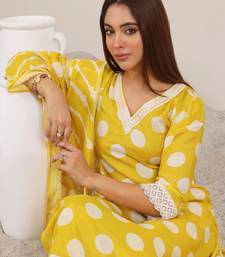 Women printed v-neck kurta with trousers & dupatta