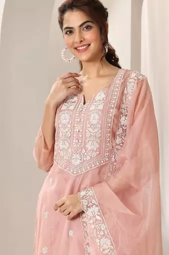 Floral embroidered notch neck organza straight kurta & trousers with dupatta
