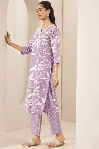 Floral printed v-neck straight kurta with trousers & dupatta