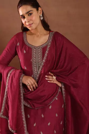 Women ethnic motifs printed kurta with trousers & dupatta