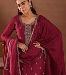 Women ethnic motifs printed kurta with trousers & dupatta