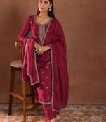 Women ethnic motifs printed kurta with trousers & dupatta
