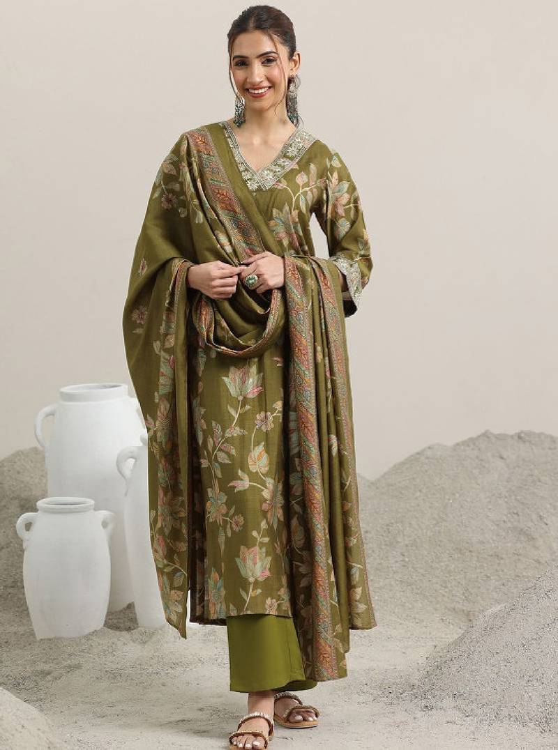 Floral printed v neck thread work straight kurta with trousers & dupatta