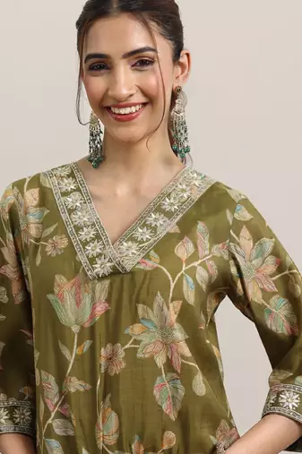 Floral printed v neck thread work straight kurta with trousers & dupatta
