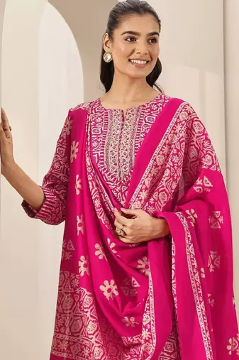 Women ethnic motifs printed regular mirror work kurta & trousers with dupatta