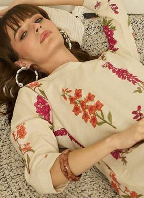 Women floral printed regular thread work kurta with palazzos 2