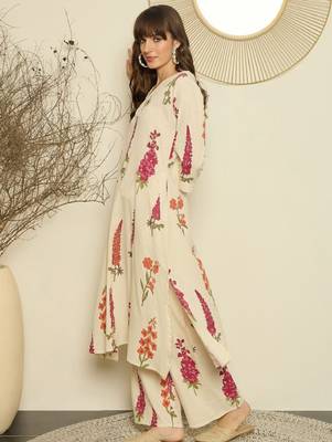 Women floral printed regular thread work kurta with palazzos 4