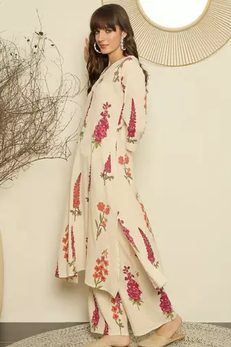 Women floral printed regular thread work kurta with palazzos