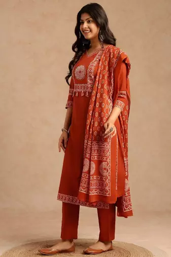 Women ethnic motifs printed regular pure cotton kurta & trousers with dupatta