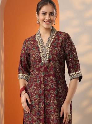 Women floral printed kurta with trouser & dupatta 2