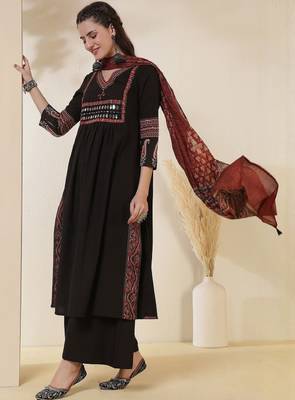Ethnic motifs printed v-neck mirror work a-line kurta with palazzos & dupatta 4