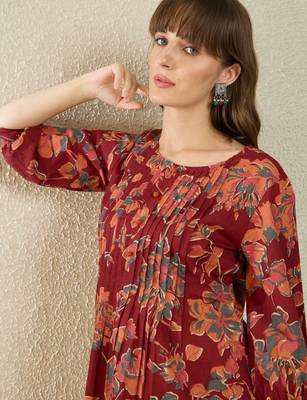 Women floral printed pleated pure cotton kurta with trousers 2