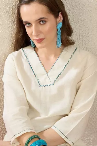 Women floral embroidered regular thread work pure cotton kurta with palazzos