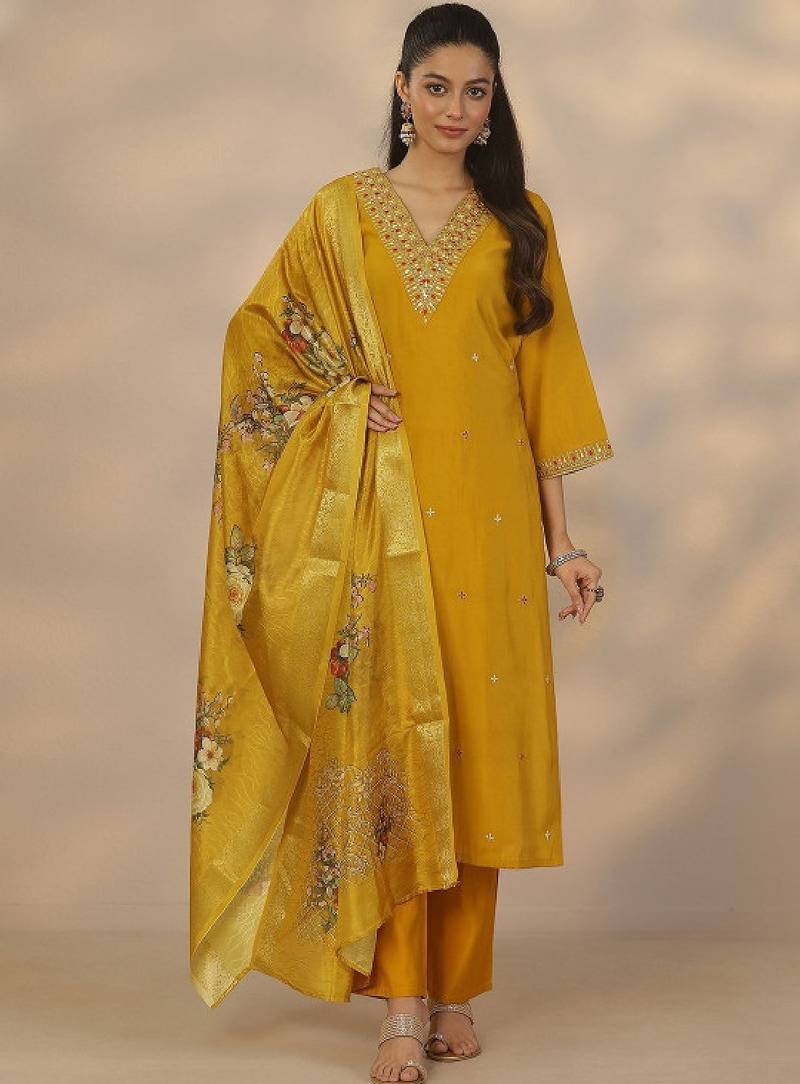 Women ethnic motifs embroidered regular kurta with trousers & with dupatta