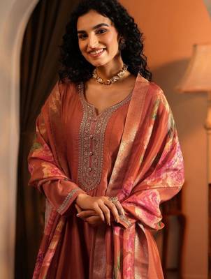 Ethnic motifs embroidered panelled thread work kurta with palazzos & dupatta 3