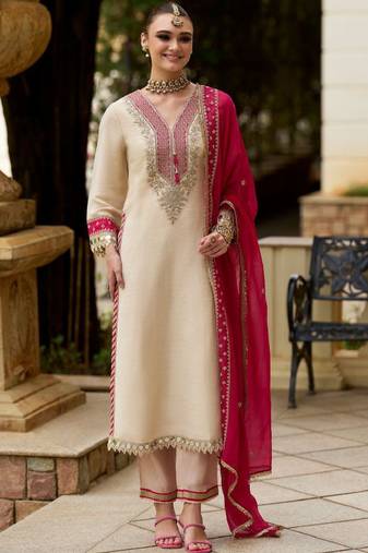 Ethnic motifs embroidered v-neck mirror work kurta with trousers & dupatta