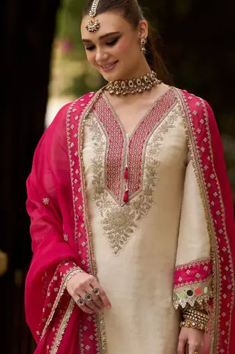 Ethnic motifs embroidered v-neck mirror work kurta with trousers & dupatta