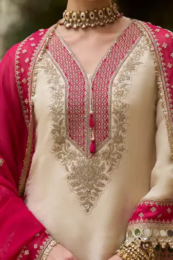 Ethnic motifs embroidered v-neck mirror work kurta with trousers & dupatta