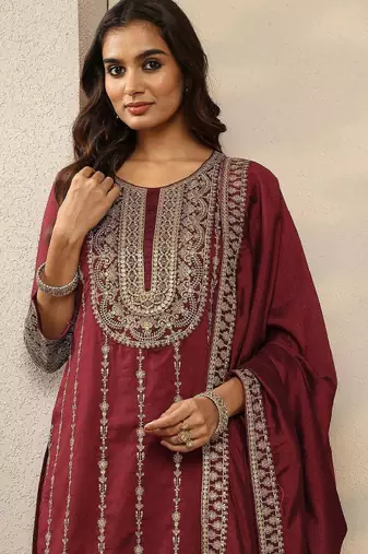 Women ethnic motifs embroidered regular thread work kurta with sharara & with dupatta