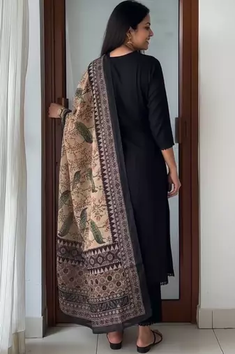Women ethnic motifs regular kurta with trousers & with dupatta
