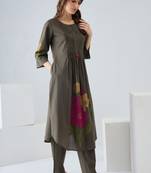 Women floral printed regular pure cotton kurta with trousers