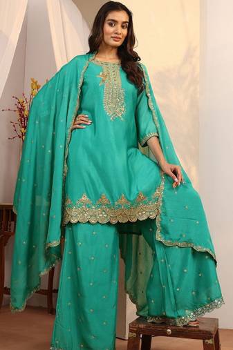 Women ethnic motifs embroidered regular sequinned kurta with sharara & with dupatta