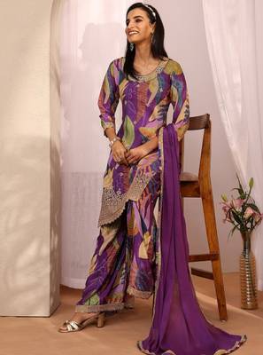 Women ethnic motifs printed regular thread work kurta with sharara & with dupatta 2