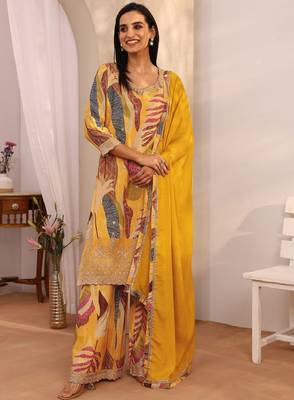 Women ethnic motifs printed regular thread work kurta with palazzos & with dupatta 3