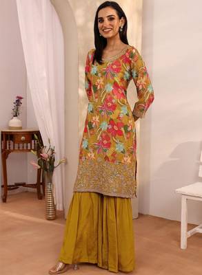 Women floral printed regular thread work kurta with sharara & with dupatta 3