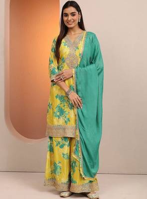 Women floral printed regular thread work kurta with palazzos & with dupatta 1