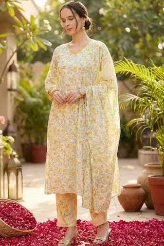 Women floral printed regular pure cotton kurta with trousers & with dupatta