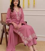 Women floral embroidered regular thread work kurta with trousers & with dupatta