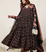 Women floral printed tiered pure cotton kurta with trousers & with dupatta