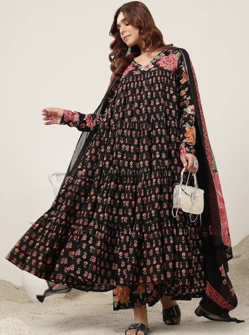 Women floral printed tiered pure cotton kurta with trousers & with dupatta