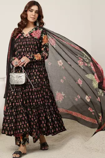 Women floral printed tiered pure cotton kurta with trousers & with dupatta